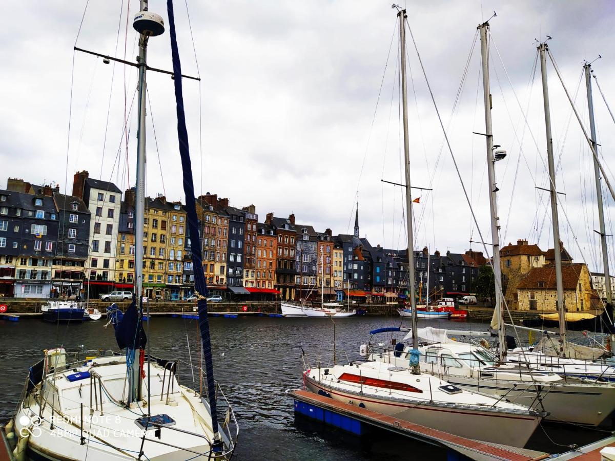 Bel appartement à Honfleur Extérieur photo
